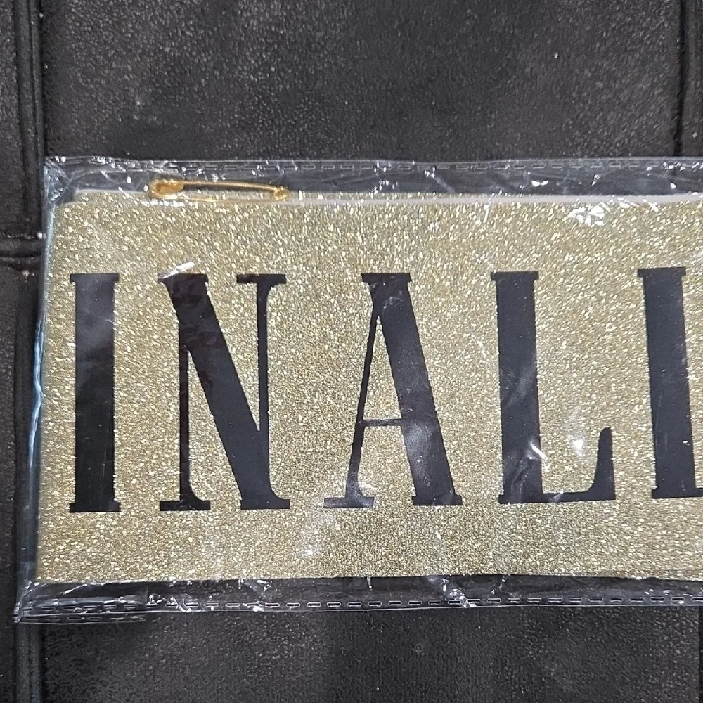 Gold 'Finally 21' Party Sash